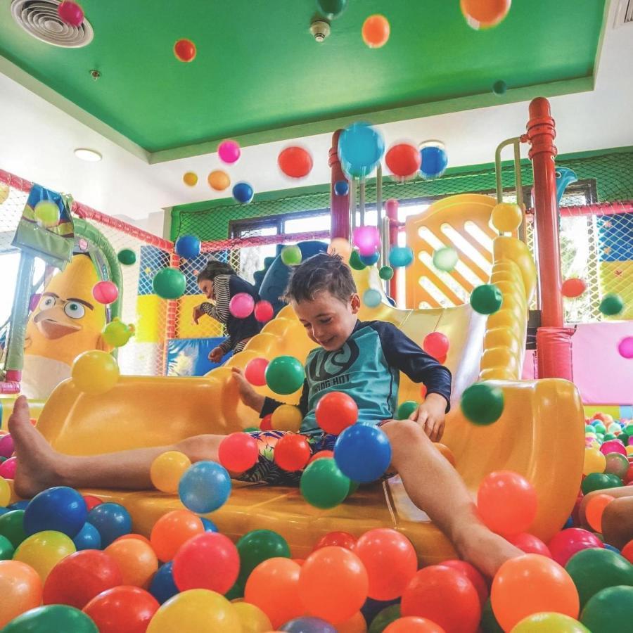 Radisson Resort And Suites Phuket Παραλία Καμάλα Εξωτερικό φωτογραφία