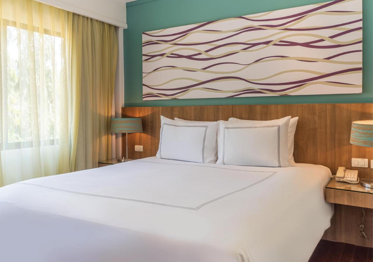 Radisson Resort And Suites Phuket Παραλία Καμάλα Εξωτερικό φωτογραφία