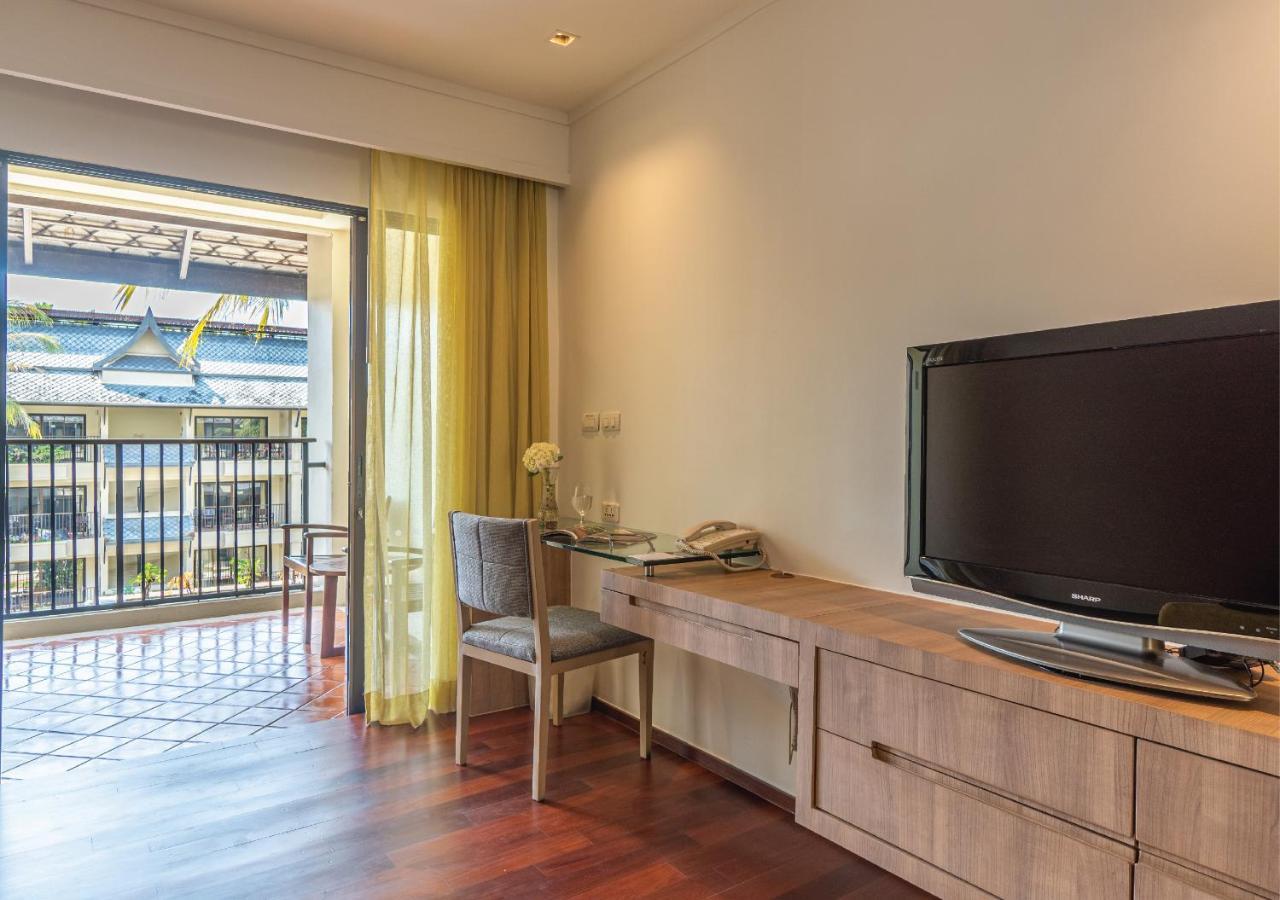 Radisson Resort And Suites Phuket Παραλία Καμάλα Εξωτερικό φωτογραφία